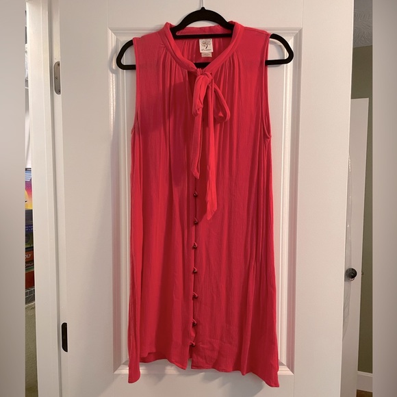 Tie neck dress - Picture 1 of 4